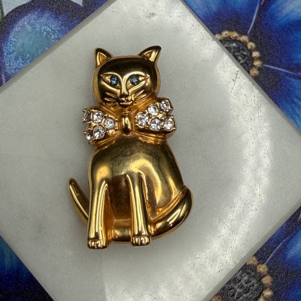 Krementz Vintage Cat Brooch #M68 Gold Tone Green Crystal Eyes Rhinestones